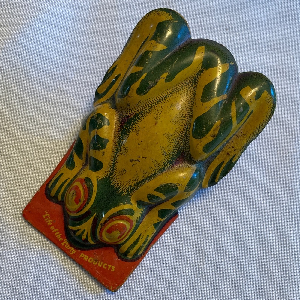 Rare Vintage Tin Litho Frog Halloween Noisemaker